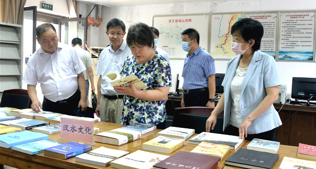 少妇精品无码一区二区三区